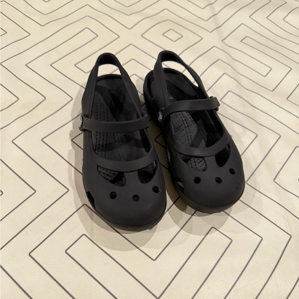 Crocs Black Flats